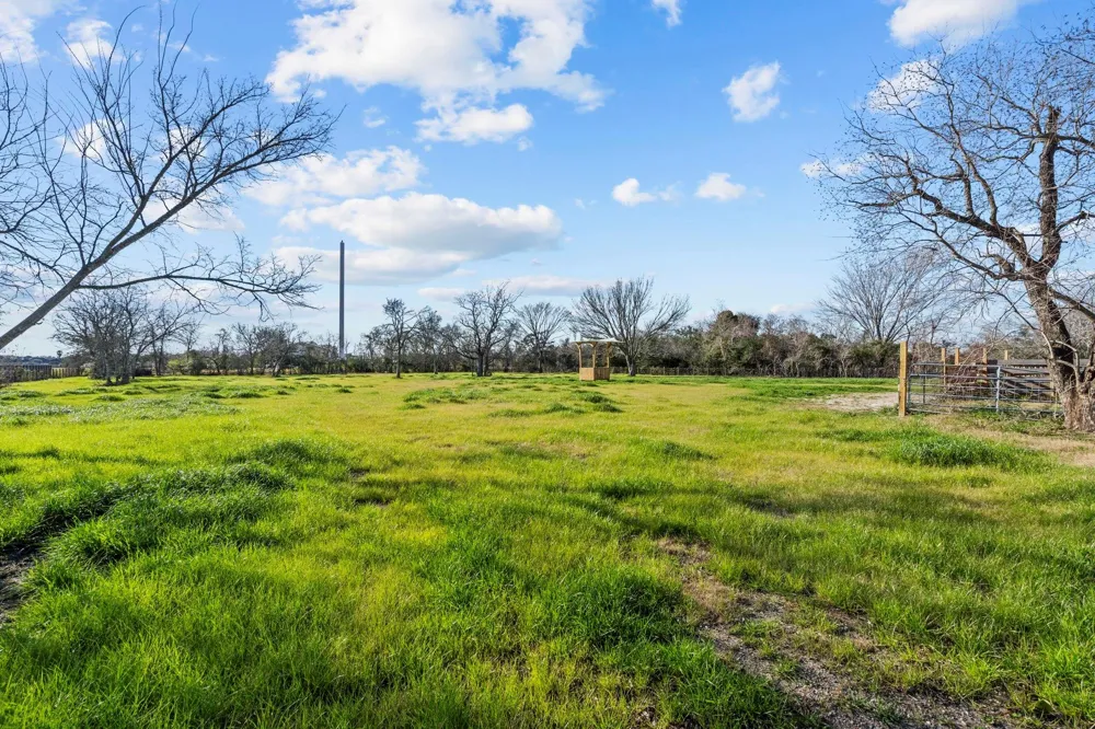 2730 Lawrence Road Kemah, TX 77565