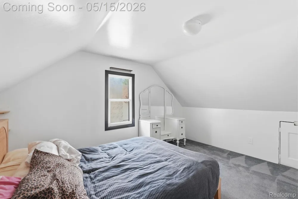 22413 Cushing Avenue Eastpointe City, MI 48021