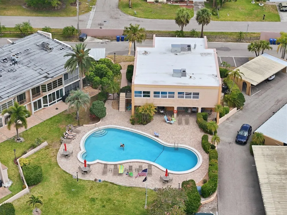 225 COUNTRY CLUB DRIVE #C332 Largo, FL 33771