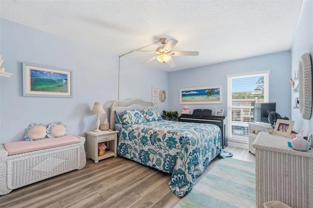 225 COUNTRY CLUB DRIVE #C332 Largo, FL 33771