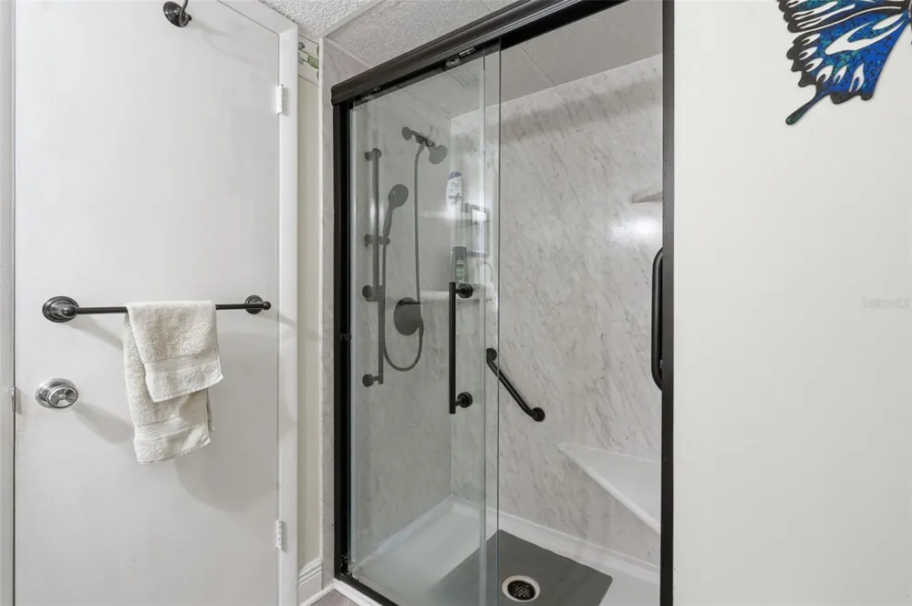 225 COUNTRY CLUB DRIVE #C332 Largo, FL 33771