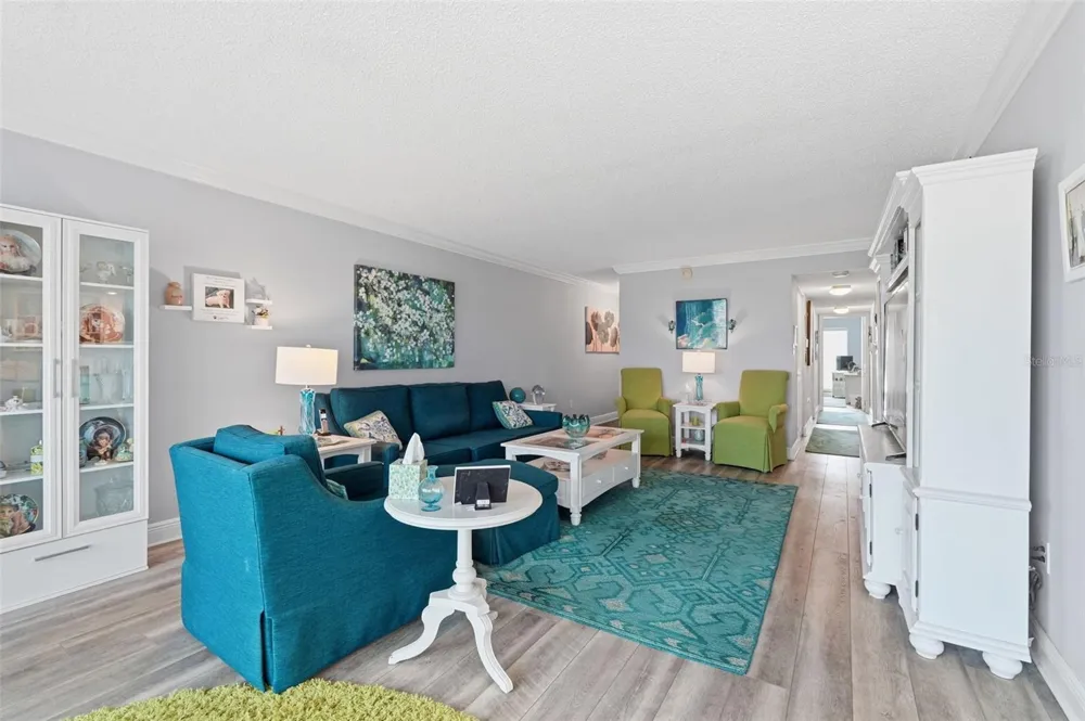 225 COUNTRY CLUB DRIVE #C332 Largo, FL 33771