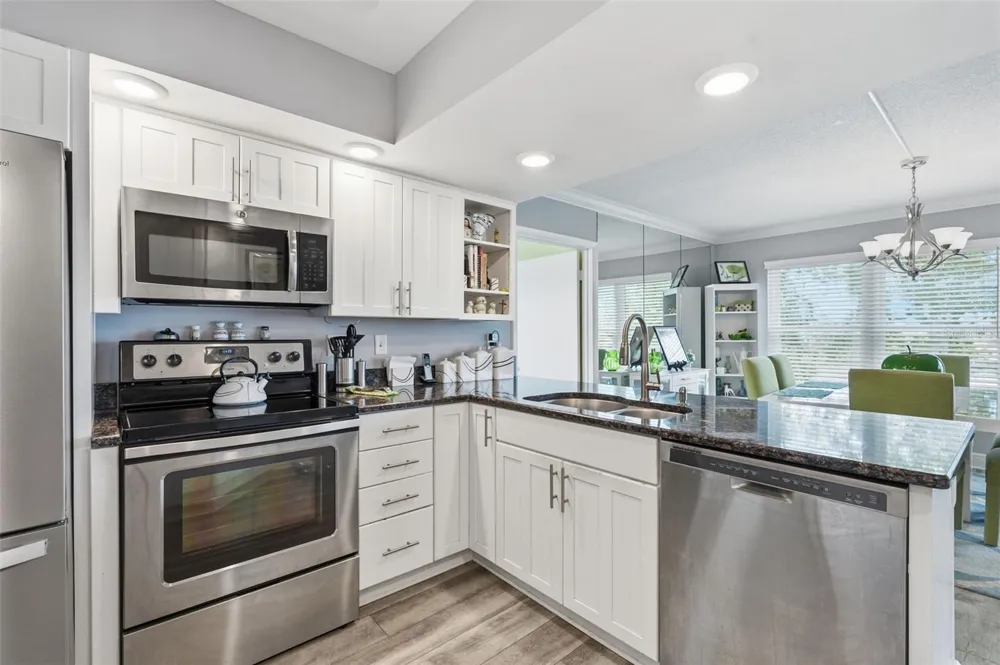 225 COUNTRY CLUB DRIVE #C332 Largo, FL 33771