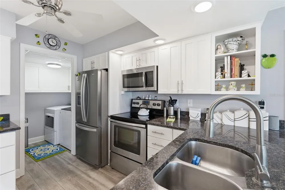 225 COUNTRY CLUB DRIVE #C332 Largo, FL 33771