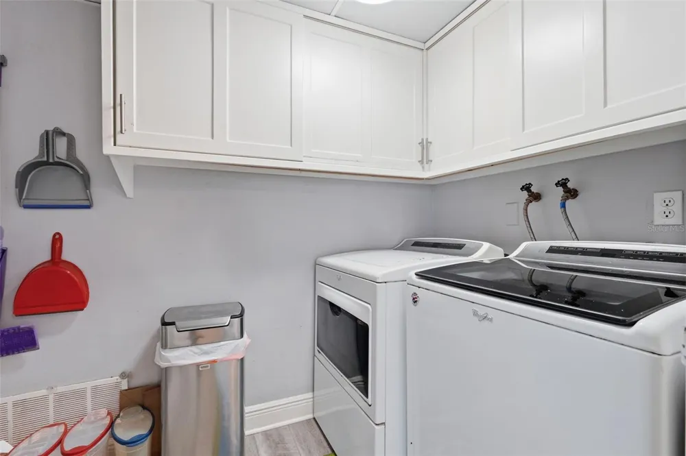 225 COUNTRY CLUB DRIVE #C332 Largo, FL 33771