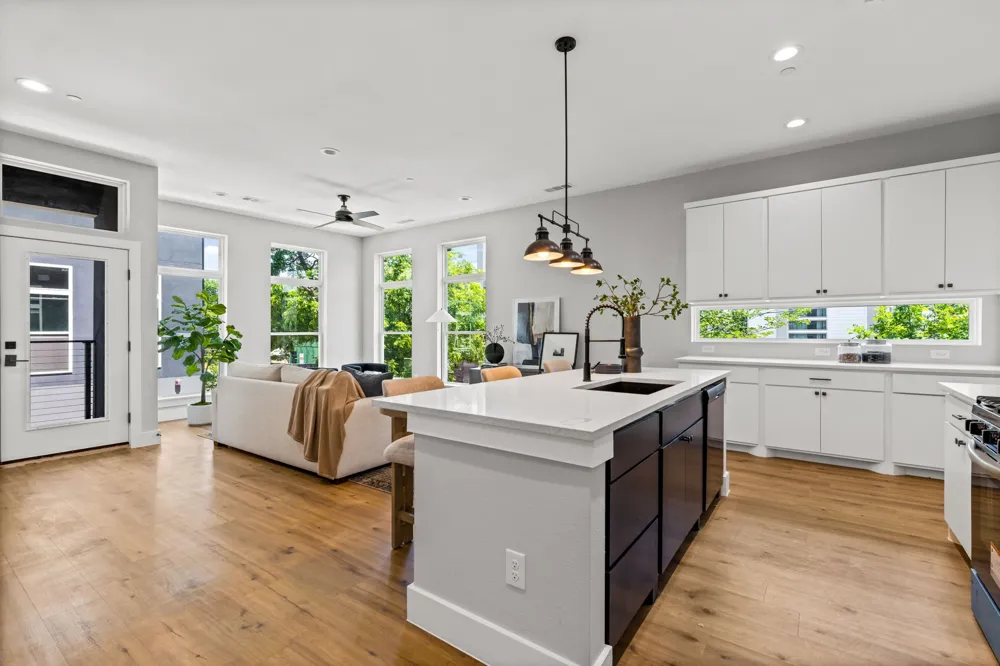 4709 Virginia Dallas, TX 75204