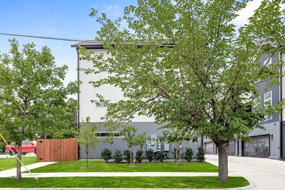 4709 Virginia Dallas, TX 75204