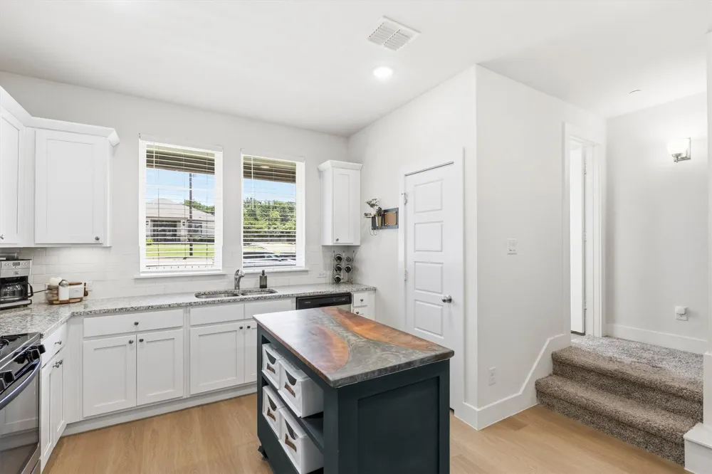 7688 Resting Mews North Richland Hills, TX 76182