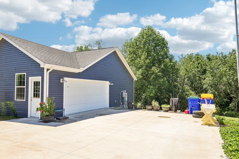 115 Early Morning Dr Russellville, KY 42276