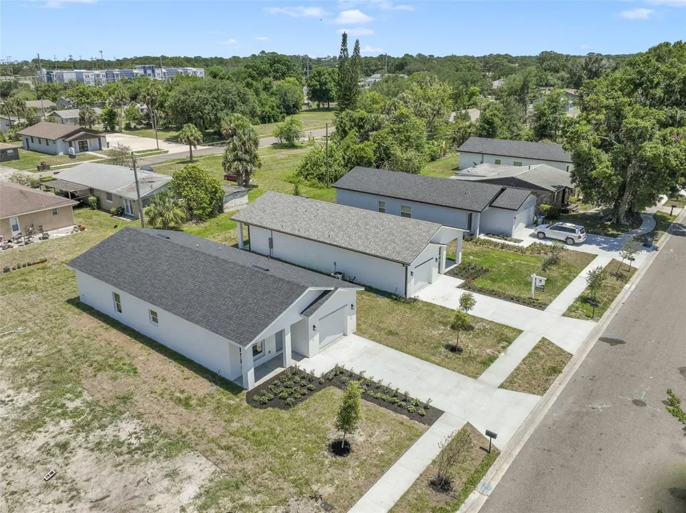 1724 ELIZABETH AVENUE Titusville, FL 32780