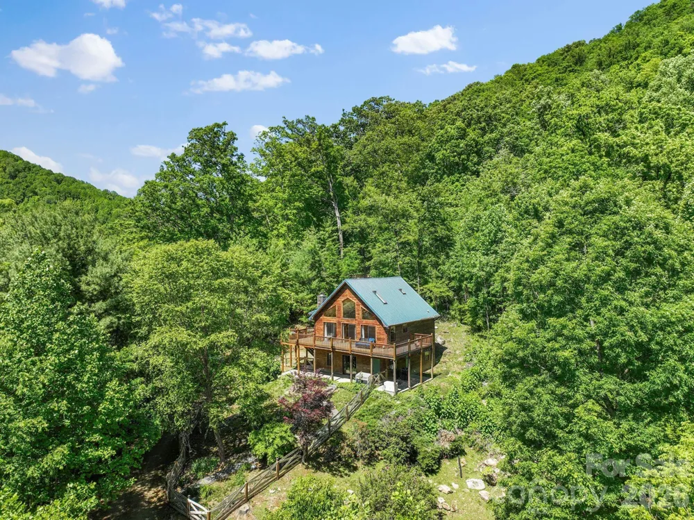 1206 Caldwell Mountain Road Hot Springs, NC 28743