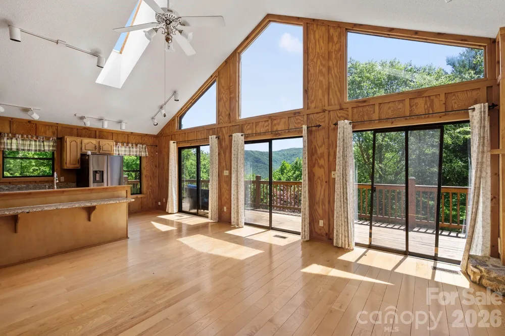 1206 Caldwell Mountain Road Hot Springs, NC 28743