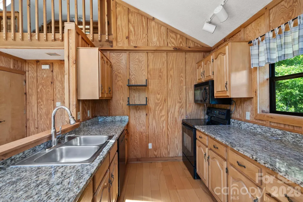1206 Caldwell Mountain Road Hot Springs, NC 28743