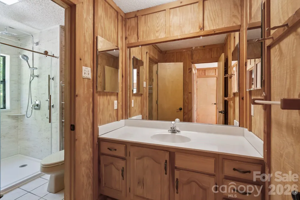1206 Caldwell Mountain Road Hot Springs, NC 28743