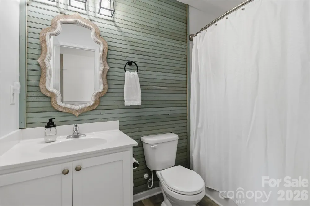 2220 Pinnacle View Drive Kings Mountain, NC 28086