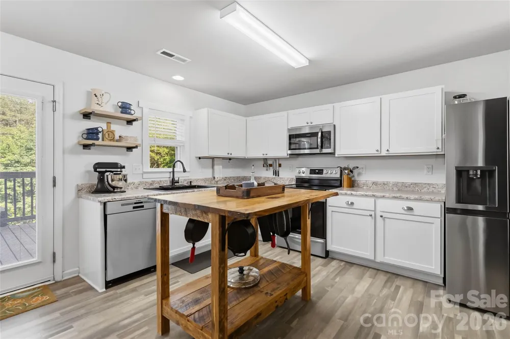 2220 Pinnacle View Drive Kings Mountain, NC 28086