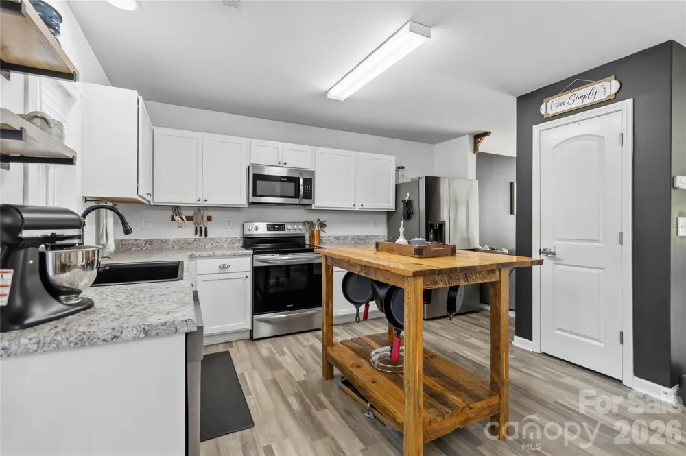 2220 Pinnacle View Drive Kings Mountain, NC 28086