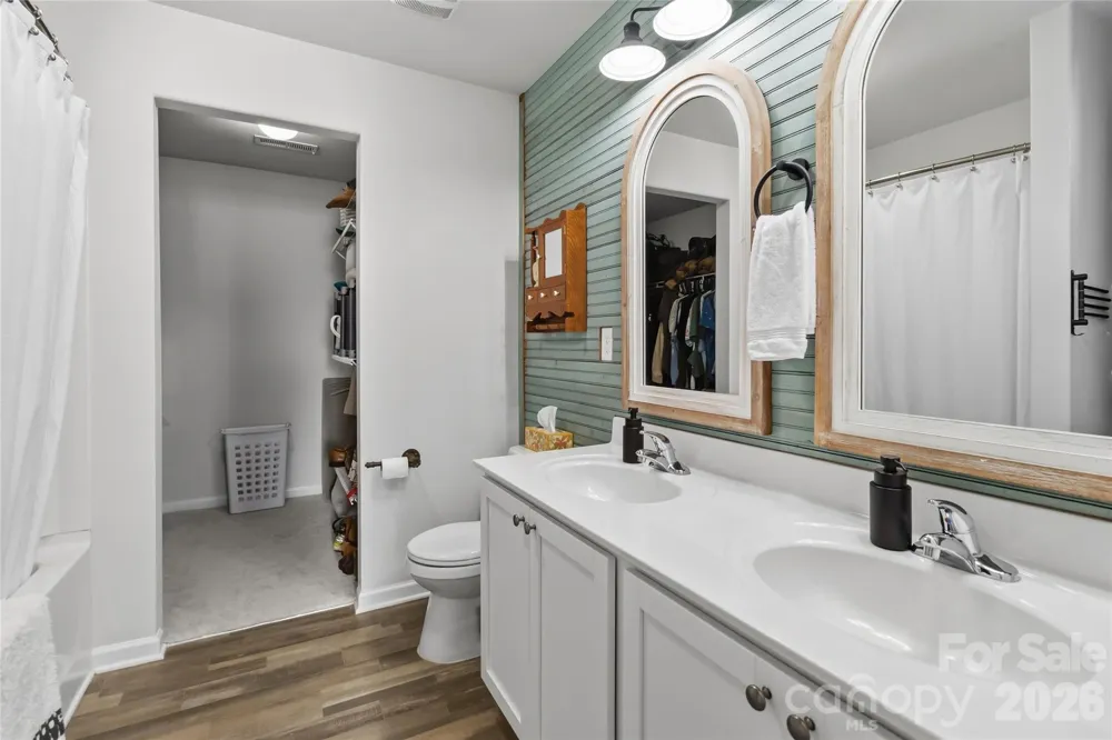2220 Pinnacle View Drive Kings Mountain, NC 28086
