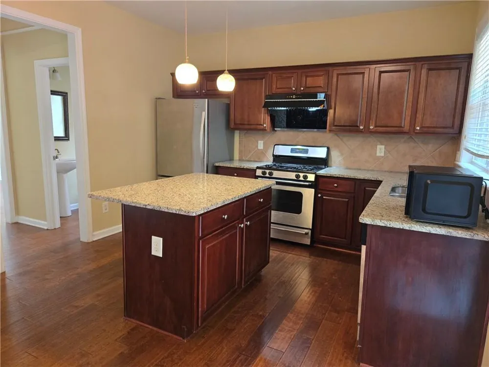 3363 Stoneham Drive Duluth, GA 30097