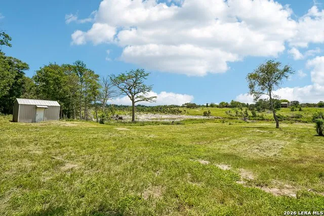 5953 Hwy 27 Center Point, TX 78010