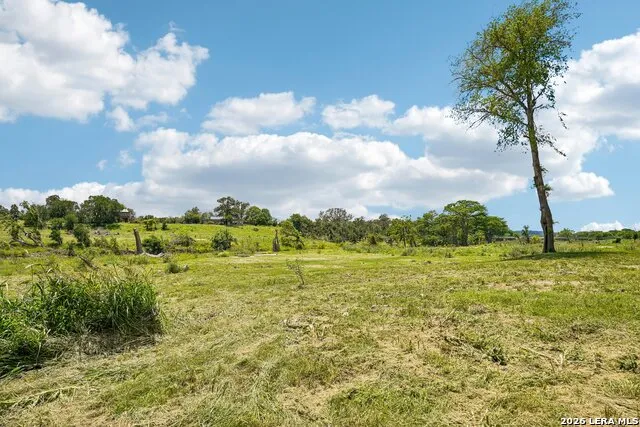 5953 Hwy 27 Center Point, TX 78010
