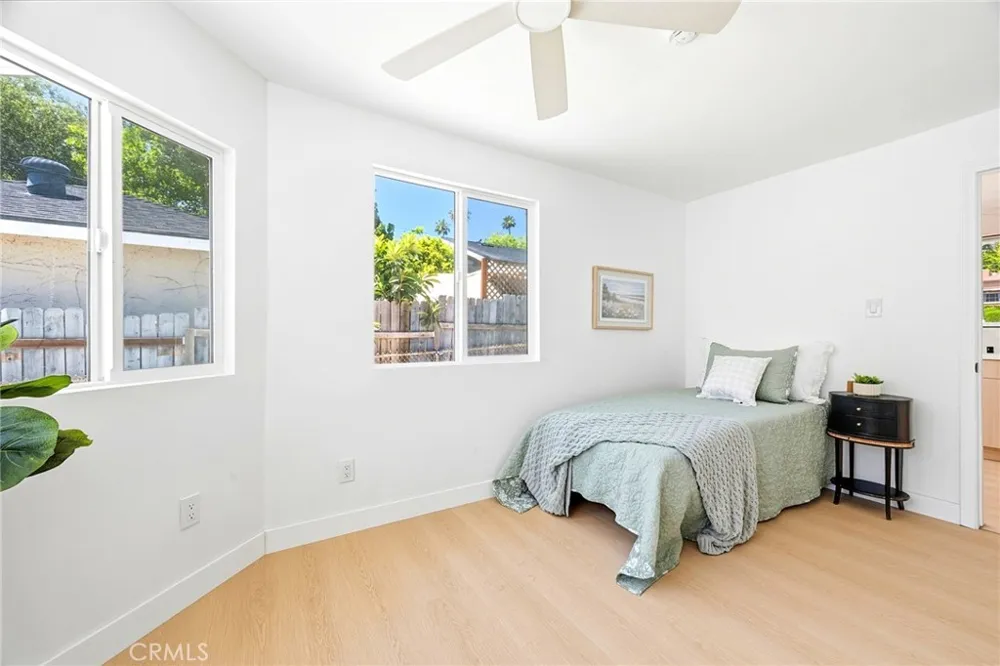 1280 E Woodbury Pasadena, CA 91104