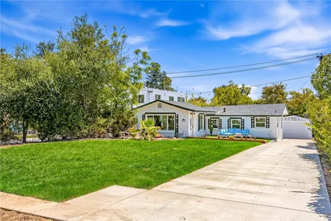 1280 E Woodbury