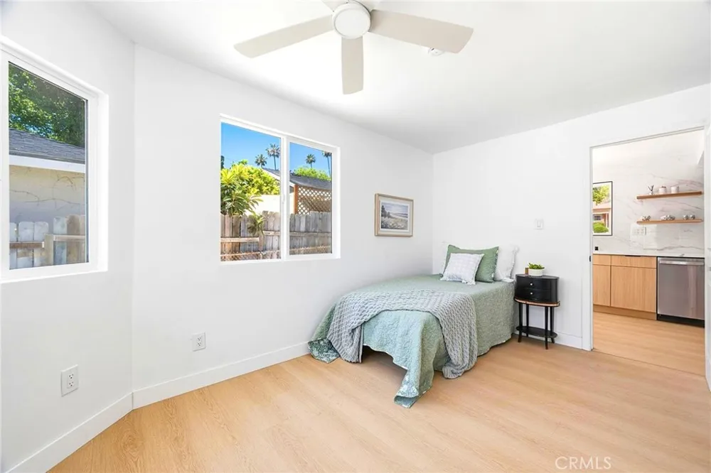 1280 E Woodbury Pasadena, CA 91104