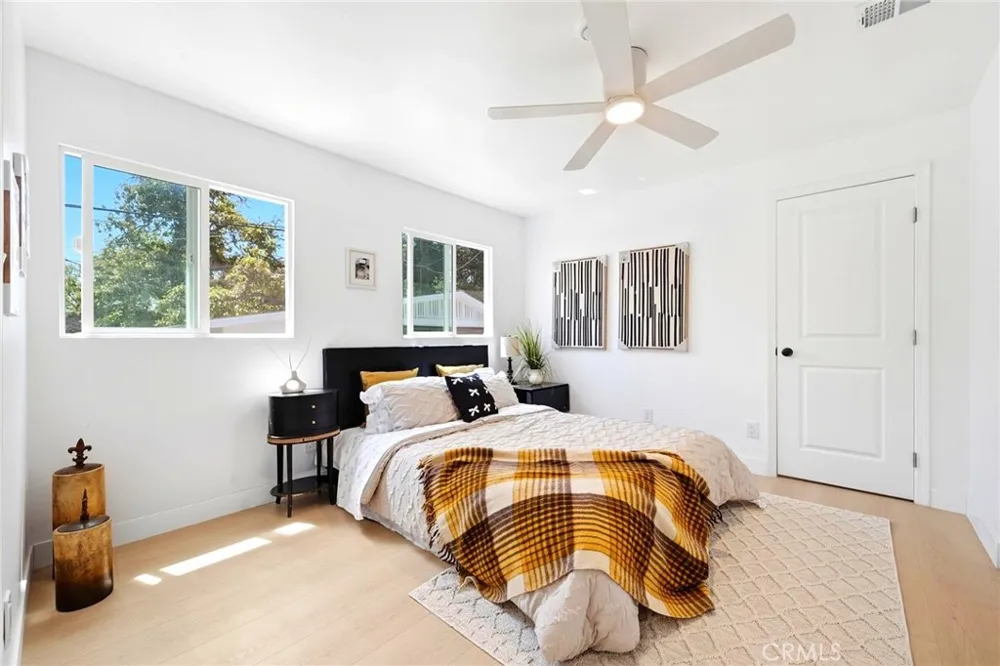 1280 E Woodbury Pasadena, CA 91104