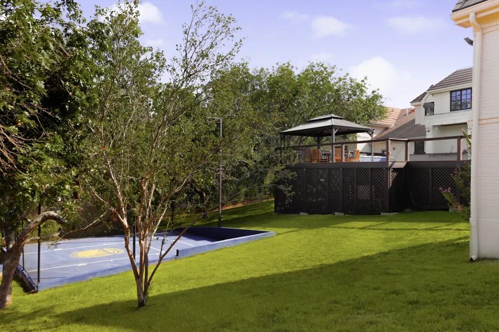 21 Cousteau Lane Austin, TX 78746