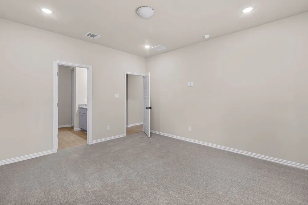 2915 La Salle Street Fort Worth, TX 76131