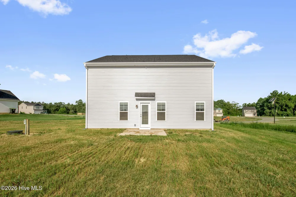 38 Coachman Lane Autryville, NC 28318