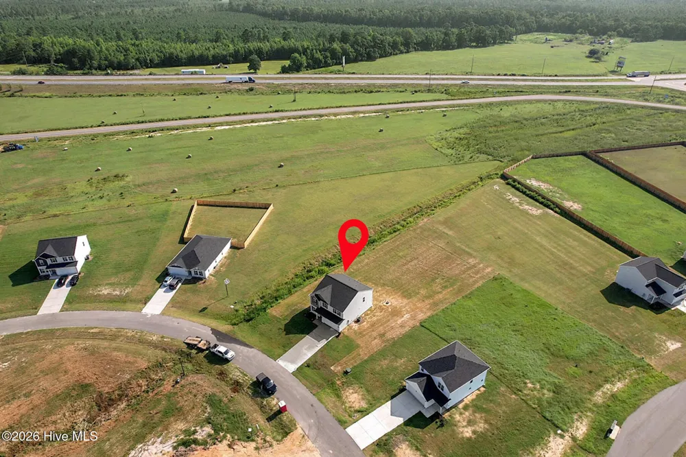 38 Coachman Lane Autryville, NC 28318