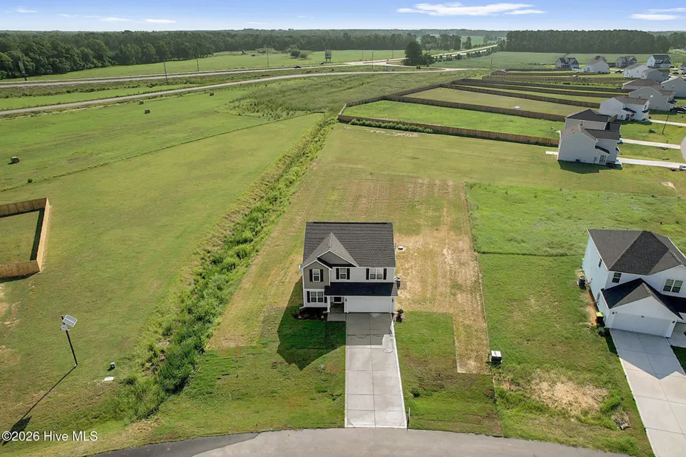 38 Coachman Lane Autryville, NC 28318