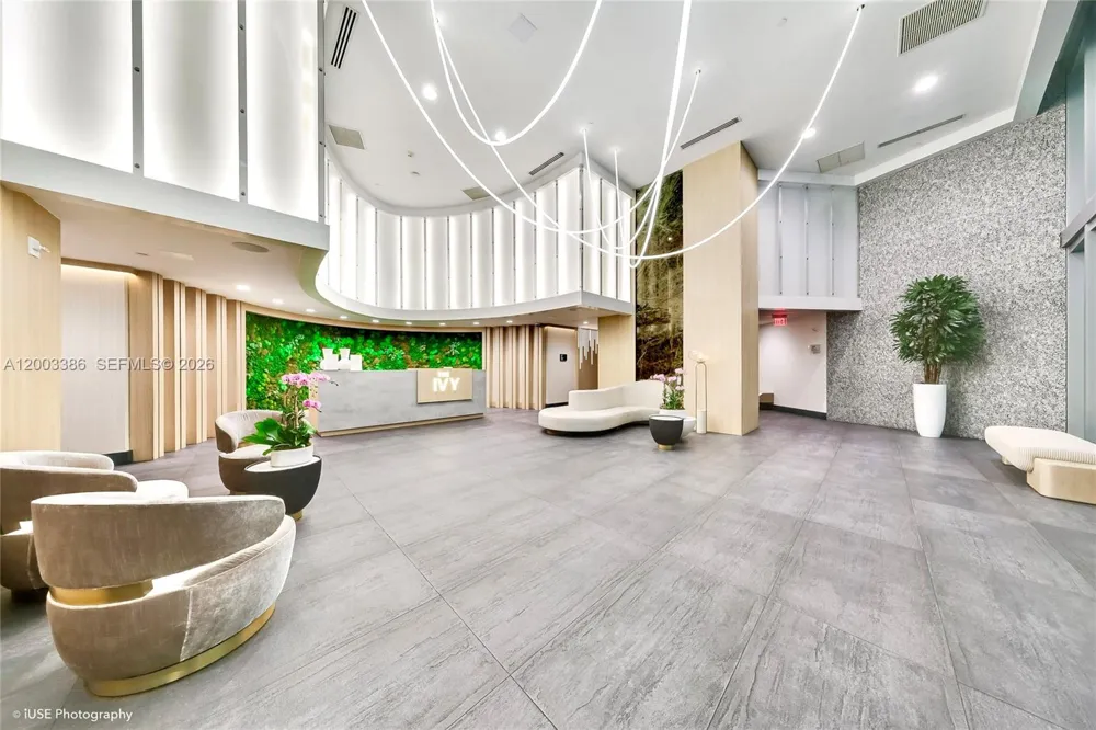 90 SW 3rd St #3109 Miami, FL 33130