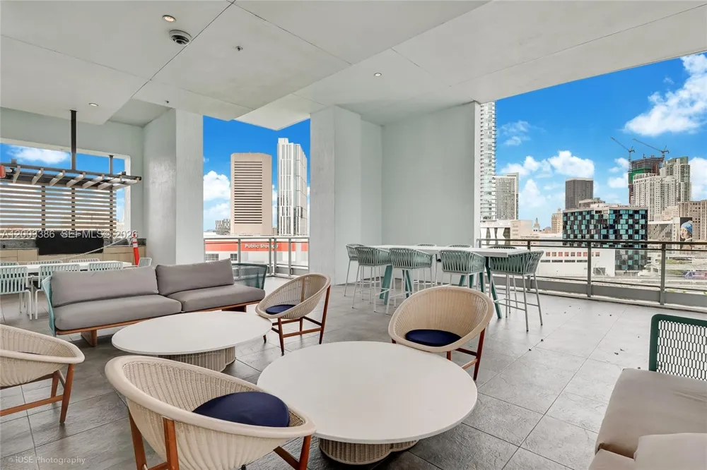 90 SW 3rd St #3109 Miami, FL 33130
