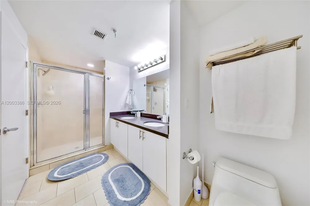 90 SW 3rd St #3109 Miami, FL 33130