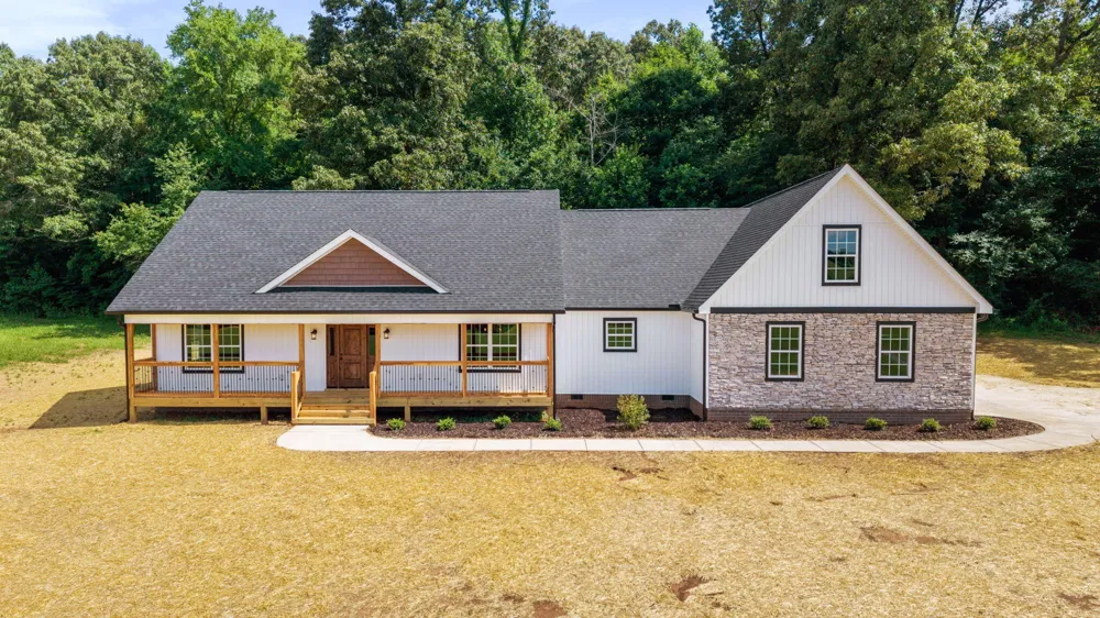 2959 Highway 163 Delano, TN 37325