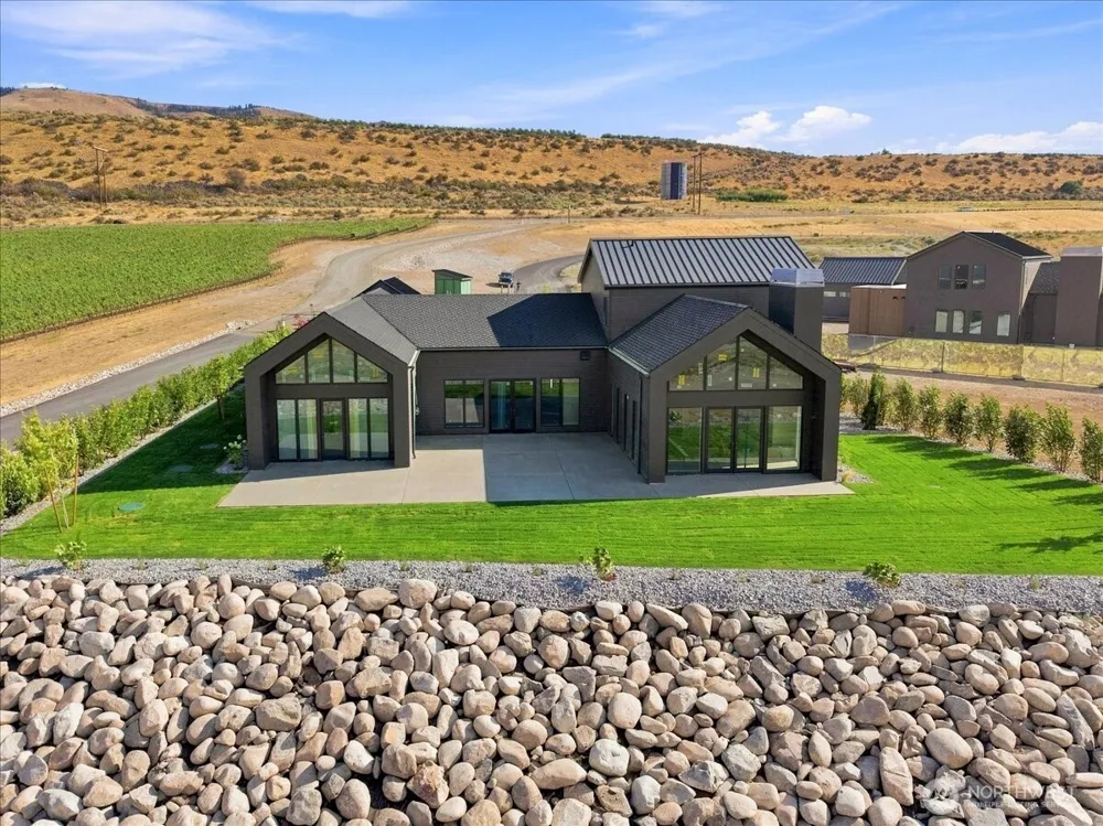 4 Mica Lane Orondo, WA 98843