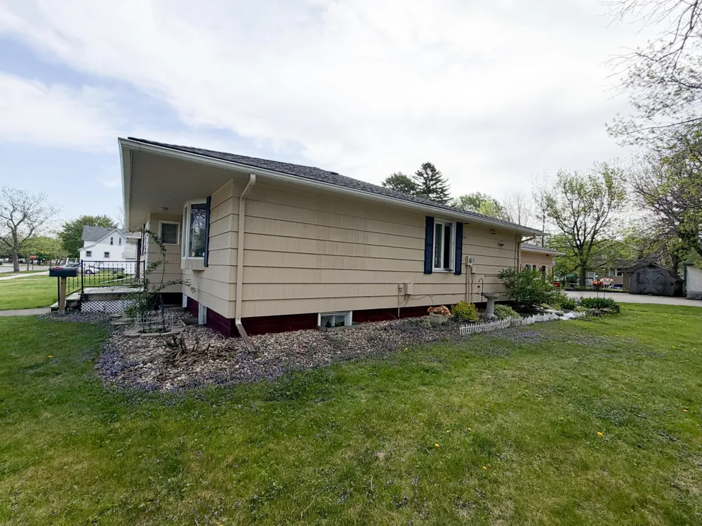 810 8th Avenue Worthington, MN 56187