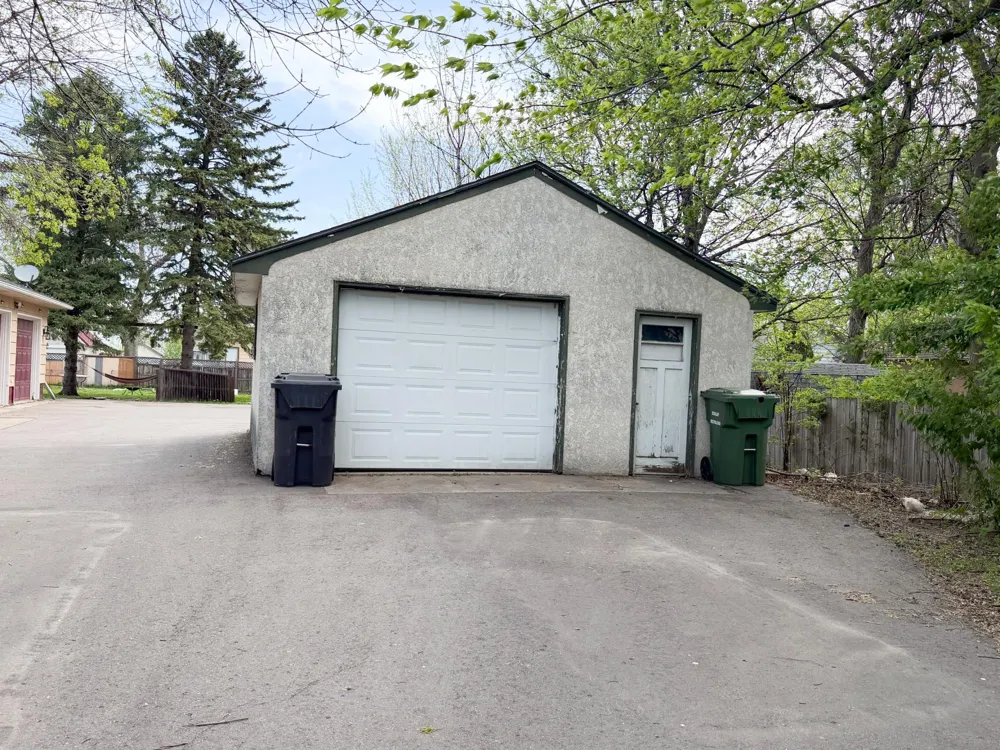 810 8th Avenue Worthington, MN 56187