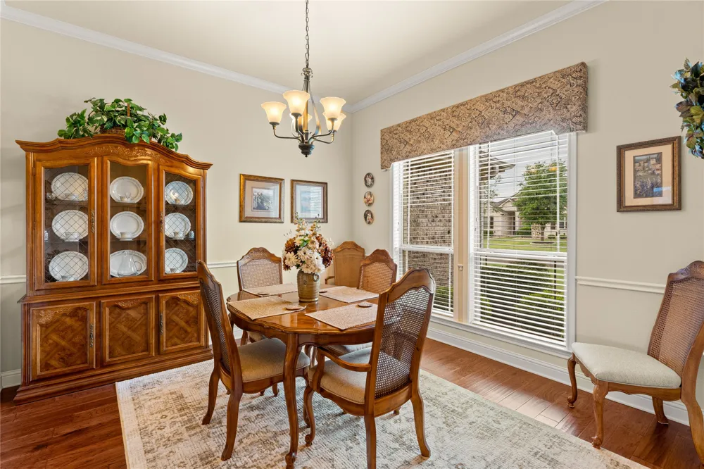 283 Briarleaf Circle Hewitt, TX 76643