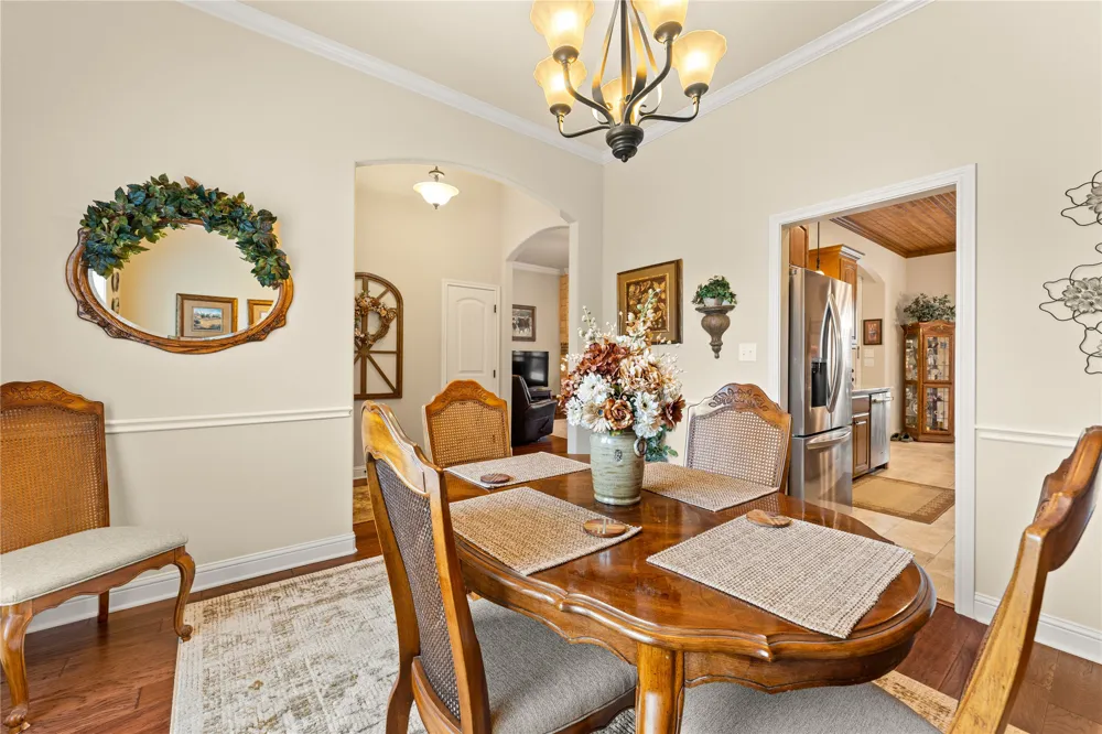 283 Briarleaf Circle Hewitt, TX 76643