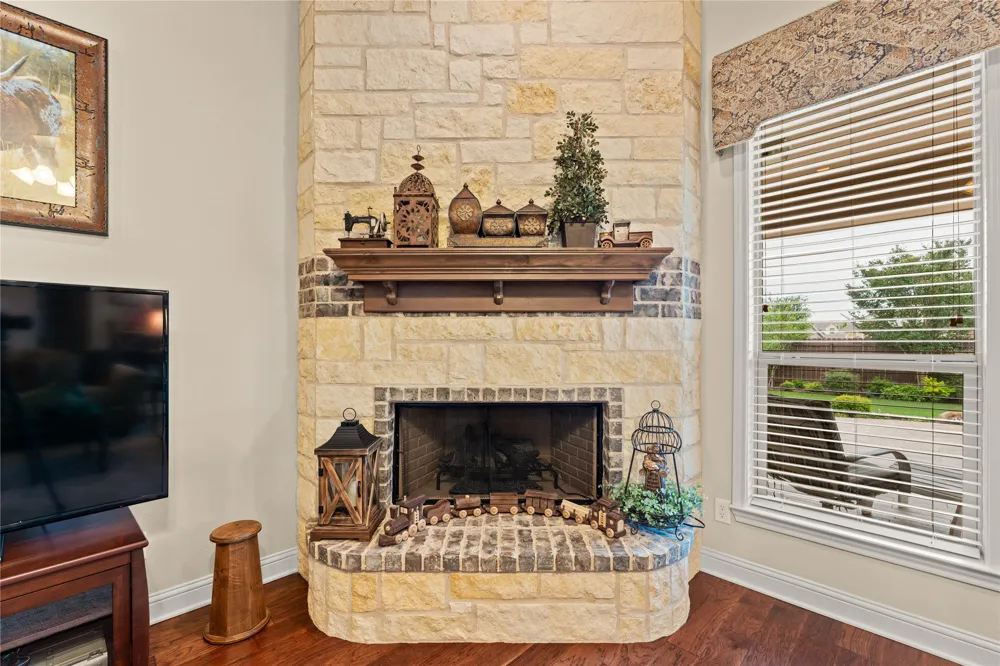 283 Briarleaf Circle Hewitt, TX 76643