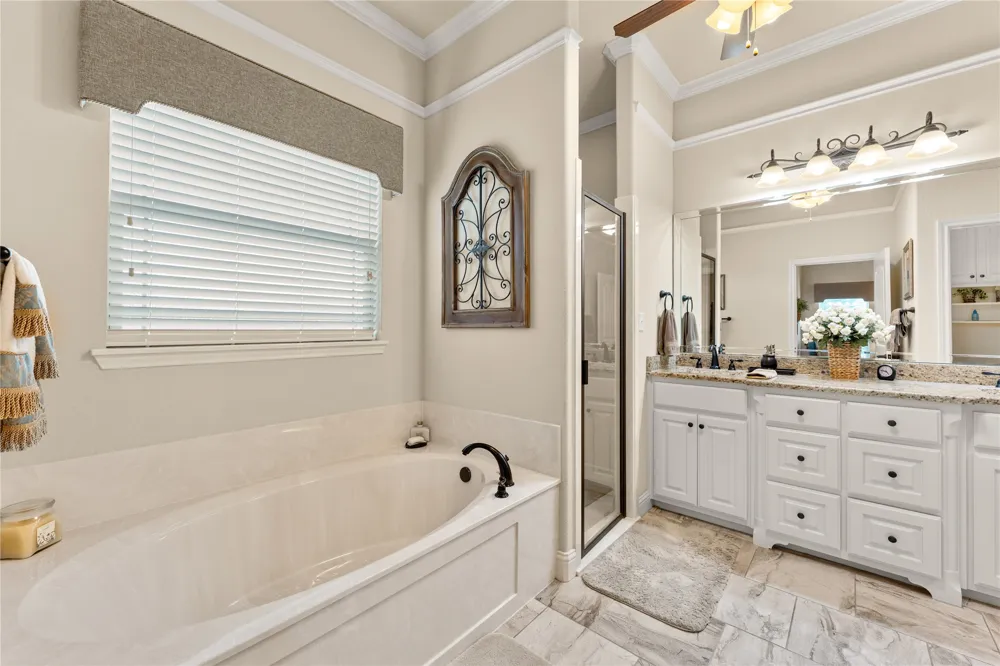 283 Briarleaf Circle Hewitt, TX 76643