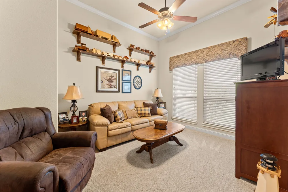 283 Briarleaf Circle Hewitt, TX 76643