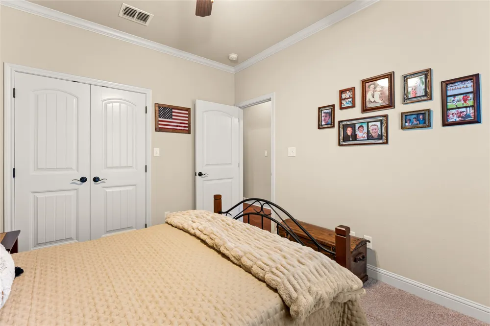 283 Briarleaf Circle Hewitt, TX 76643