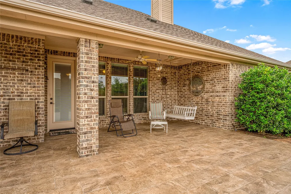 283 Briarleaf Circle Hewitt, TX 76643