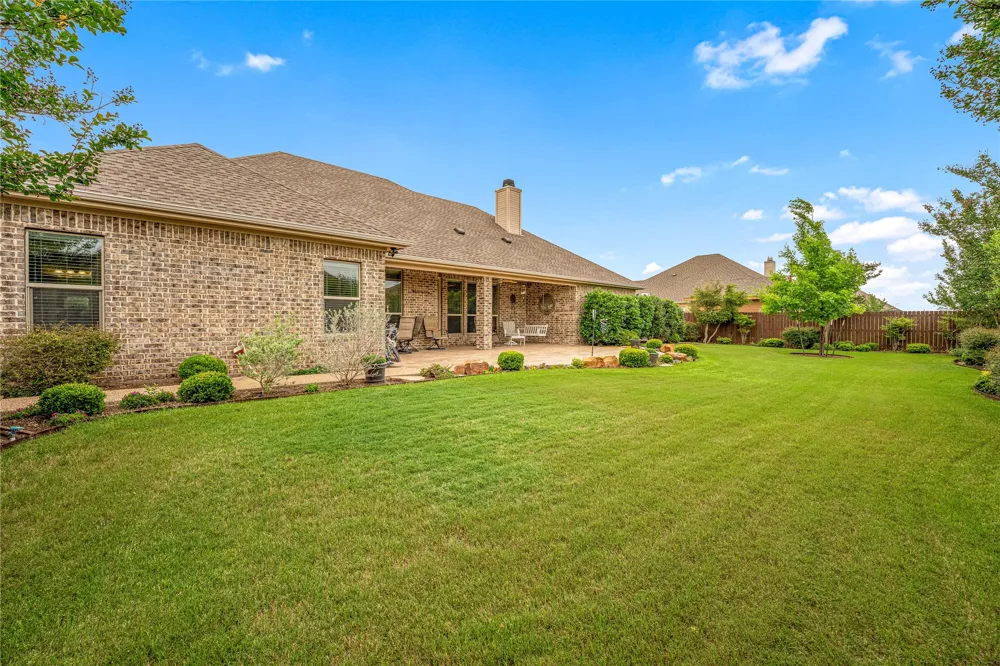 283 Briarleaf Circle Hewitt, TX 76643