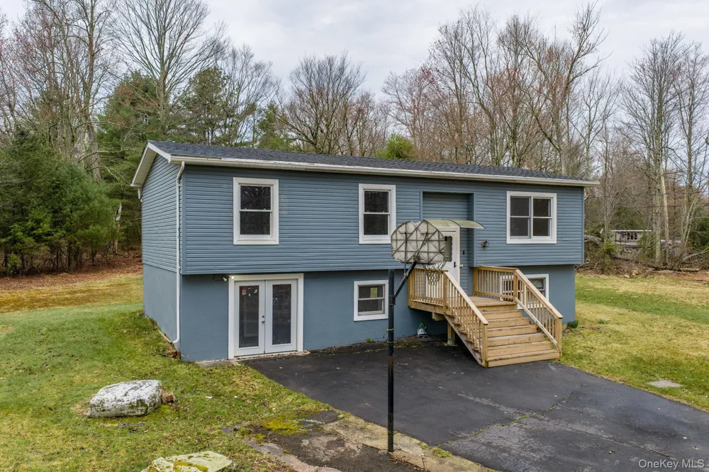 39 Dingle Daisy Road Monticello, NY 12701